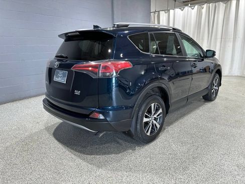 Used 2017 Toyota RAV4 XLE w/ Plus Extra Value Package AWD/4WD image 4