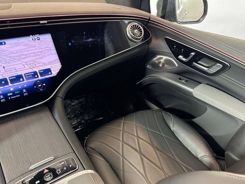 Used 2023 Mercedes-Benz EQS 580 4MATIC SUV image 22