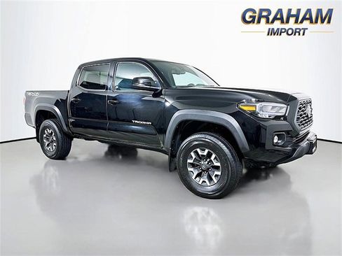 Used 2023 Toyota Tacoma TRD Off-Road image 1