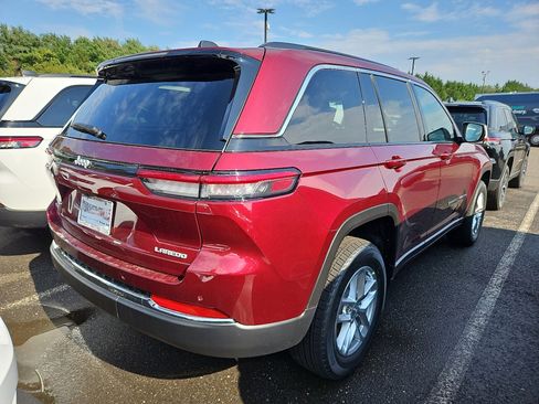 New 2025 Jeep Grand Cherokee Laredo X w/ Luxury Tech Group I image 3