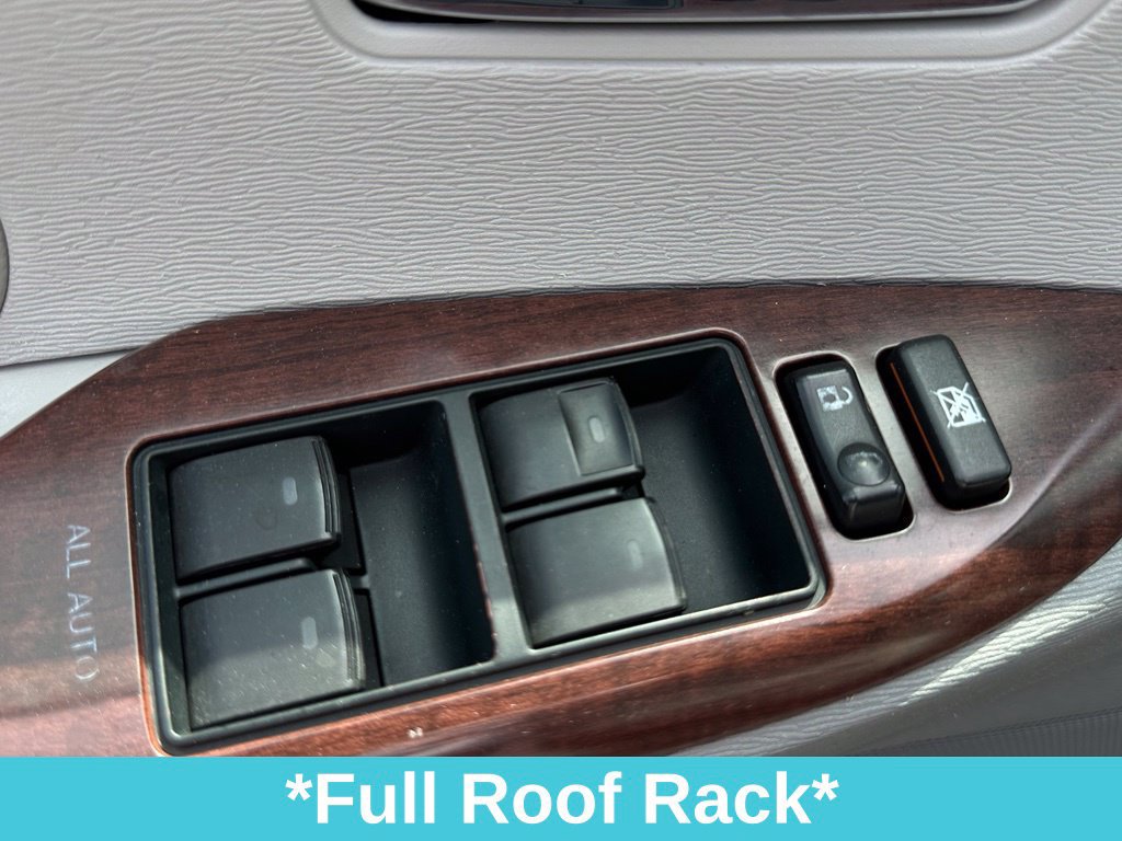 Used 2014 Toyota Sienna XLE FWD image 18