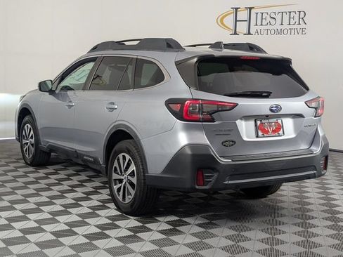 Used 2020 Subaru Outback Premium AWD/4WD image 5