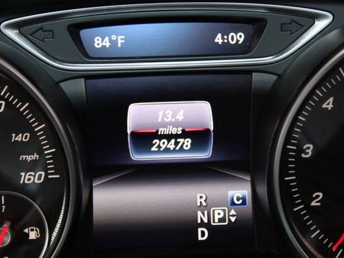 Used 2019 Mercedes-Benz GLA 250 4MATIC w/ Premium Package image 26