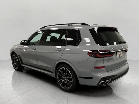 Certified 2025 BMW X7 M60i w/ Climate Comfort Package image 9