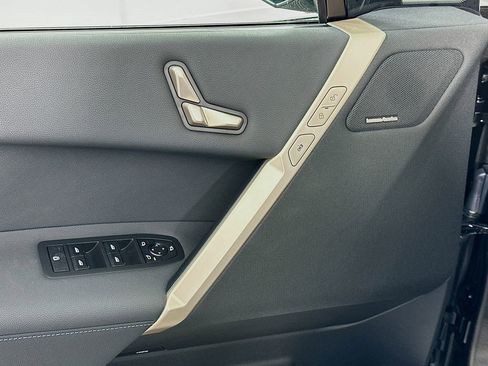 Used 2026 BMW iX xDrive60 image 20