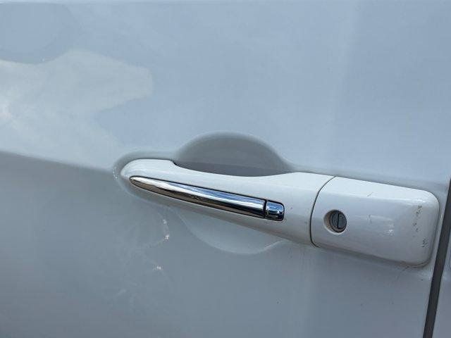 Used 2023 Chrysler Pacifica Limited FWD image 10