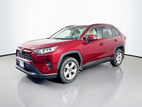 Used 2020 Toyota RAV4 XLE w/ Convenience Package AWD/4WD image 2