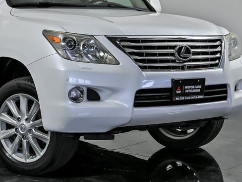 Used 2009 Lexus LX 570 4WD image 2