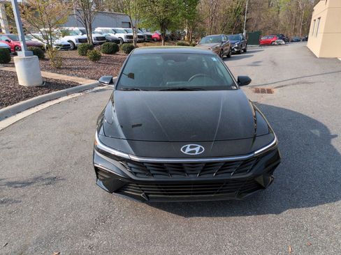 New 2026 Hyundai Elantra Sport FWD image 2