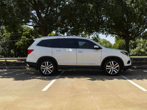Used 2018 Honda Pilot Elite image 10