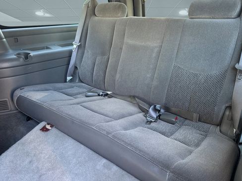 Used 2005 Chevrolet Suburban LS w/ Cargo Package image 32