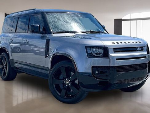 Certified 2024 Land Rover Defender 110 X-Dynamic SE AWD/4WD image 3