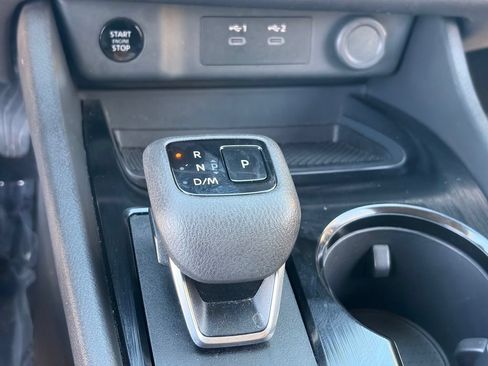 Certified 2025 Nissan Rogue SV AWD/4WD image 26