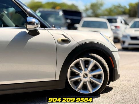 Used 2015 MINI Cooper 4-Door Hardtop FWD image 10