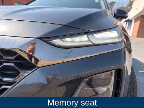 Used 2020 Hyundai Santa Fe Limited image 8