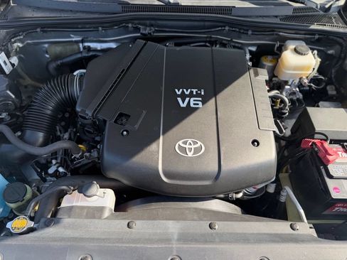 Used 2015 Toyota Tacoma 4x4 Double Cab w/ TRD Off-Road Package image 31