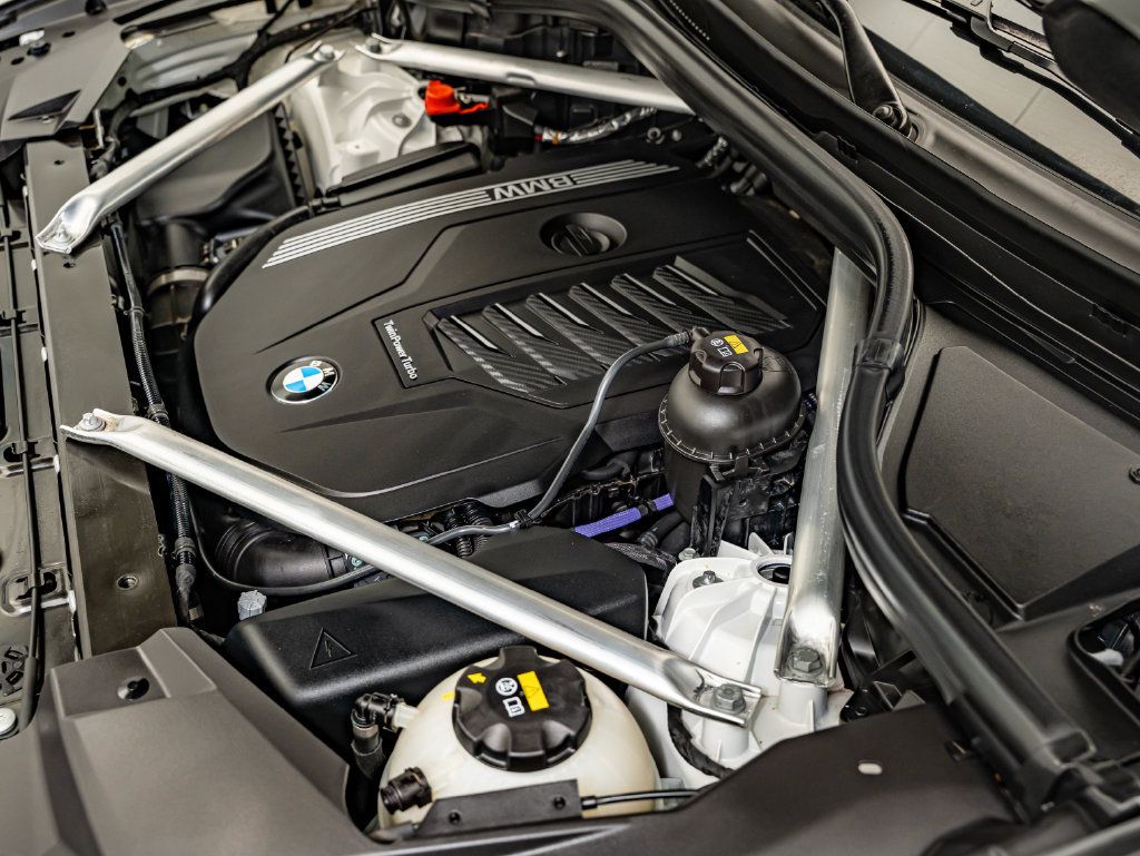 Used 2021 BMW X5 xDrive40i w/ M Sport Package AWD/4WD image 49