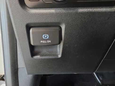 Used 2022 Ford F150 XLT w/ Equipment Group 302A High AWD/4WD image 18