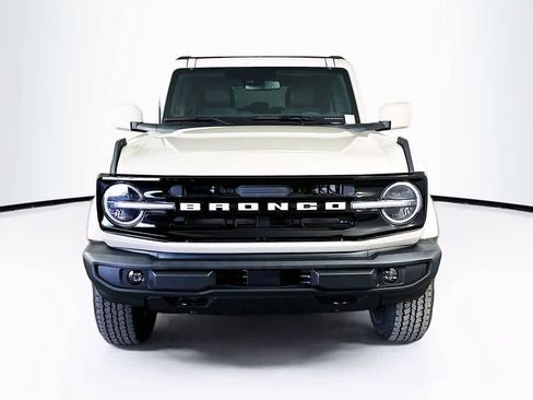 New 2025 Ford Bronco Outer Banks image 6