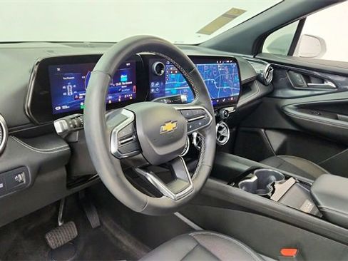 Used 2024 Chevrolet Blazer EV LT image 19