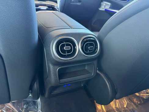 Certified 2025 Mercedes-Benz GLC 300 GLC 300 image 19