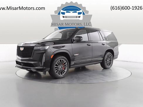 Used 2023 Cadillac Escalade V image 8