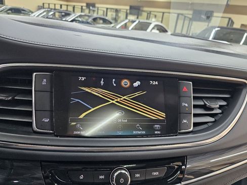 Used 2018 Buick Enclave Premium w/ Experience Buick Package FWD image 33