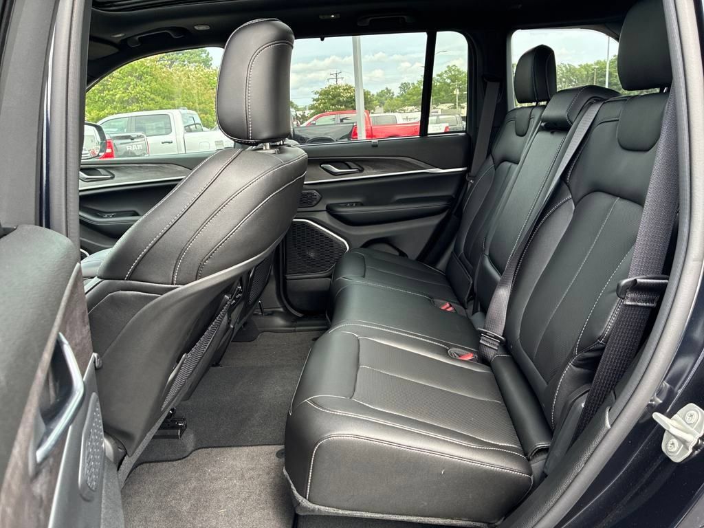New 2024 Jeep Grand Cherokee Limited 4xe w/ Luxury Tech Group II AWD/4WD image 26