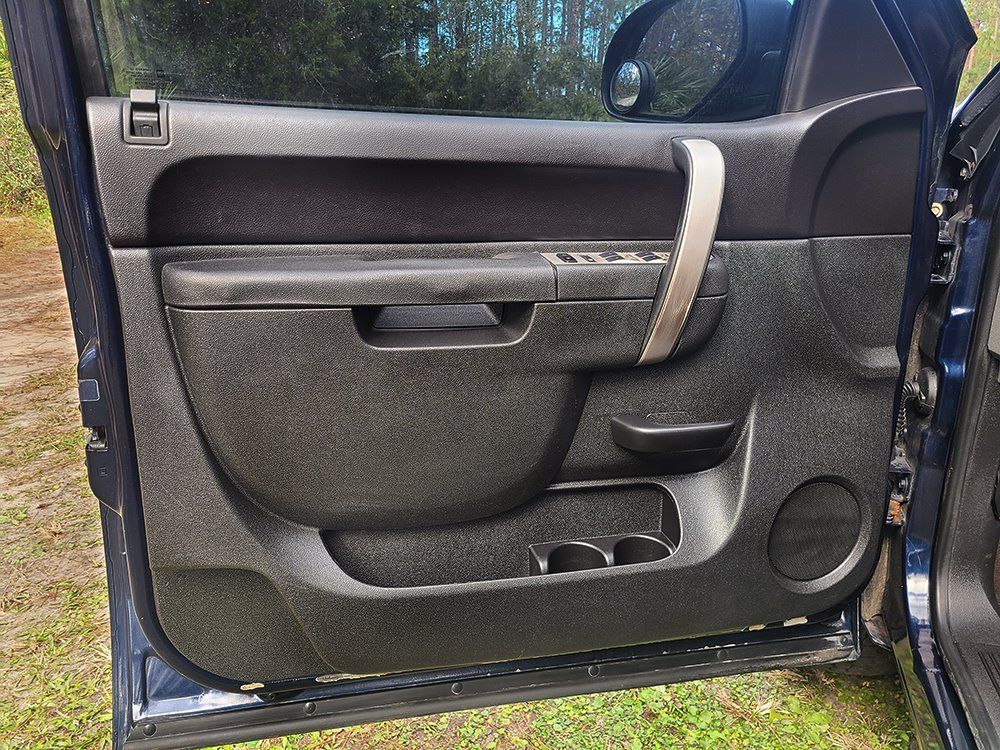 Used 2011 Chevrolet Silverado 1500 LS AWD/4WD image 16