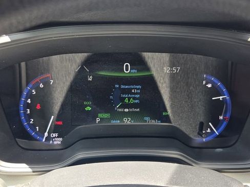Used 2022 Toyota Corolla LE FWD image 24