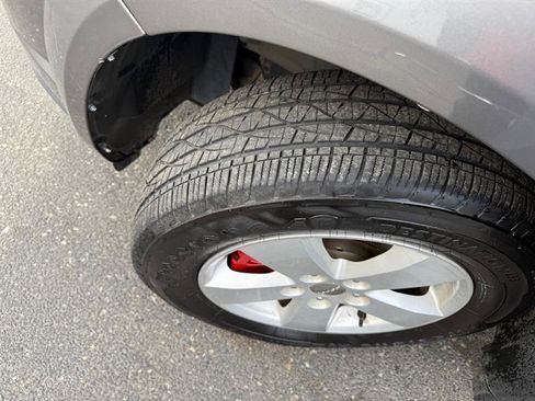 Used 2013 Dodge Journey SE image 35