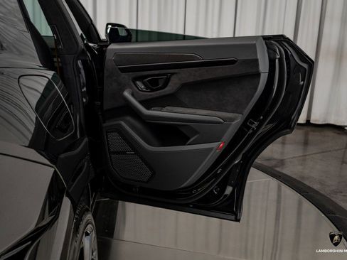 Used 2024 Lamborghini Urus S image 56