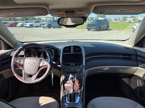 Used 2013 Chevrolet Malibu LT FWD image 14