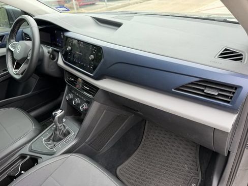 Used 2022 Volkswagen Taos SE FWD image 27