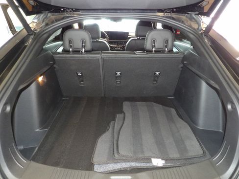 Used 2025 Buick Envista Sport Touring w/ Convenience I Package FWD image 18