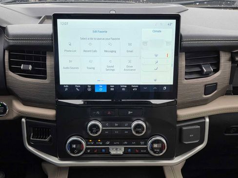 Used 2024 Ford Expedition Max Limited AWD/4WD image 29
