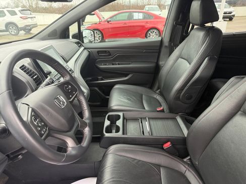 Certified 2023 Honda Odyssey Sport image 32
