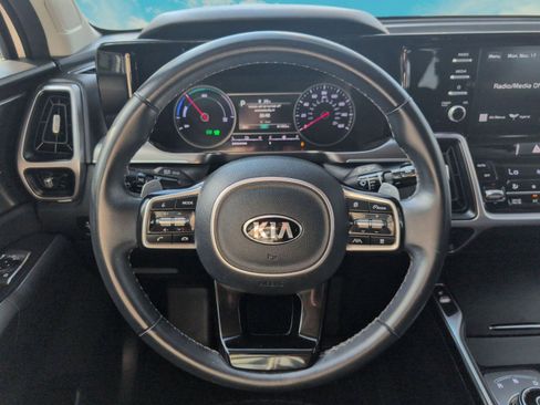 Used 2021 Kia Sorento EX image 15