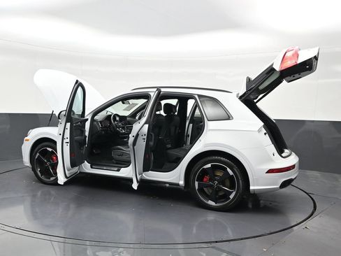 Used 2020 Audi SQ5 Premium Plus w/ Premium Plus Package AWD/4WD image 39