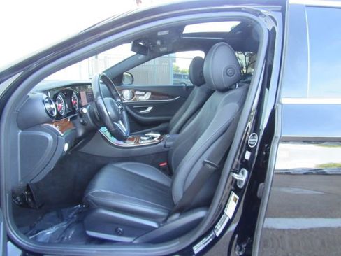 Used 2019 Mercedes-Benz E 450 4MATIC Sedan w/ Premium Package image 12