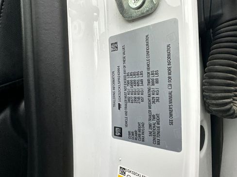 Used 2023 GMC Yukon AT4 image 30