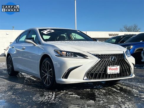Used 2025 Lexus ES 350 w/ Premium Package image 2
