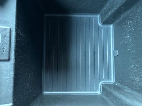 Used 2023 GMC Yukon XL SLE w/ Gmc Pro Safety Plus Package image 34