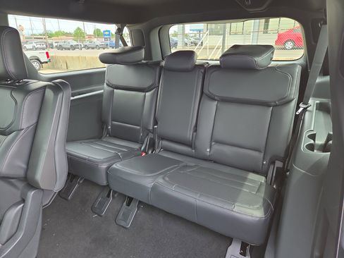 New 2026 Ford Expedition Max Platinum AWD/4WD image 8
