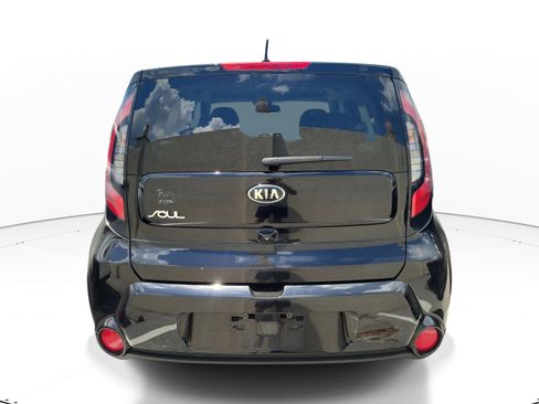 Used 2016 Kia Soul + FWD image 5