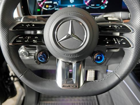 Certified 2025 Mercedes-Benz G 63 AMG 4MATIC w/ AMG Offroad Package Pro image 23