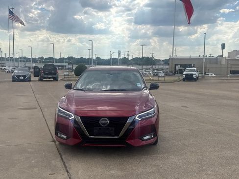 Used 2023 Nissan Sentra SR w/ SR Premium Package FWD image 6