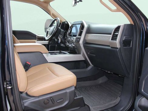 Used 2022 Ford F250 Lariat w/ Lariat Value Package AWD/4WD image 29