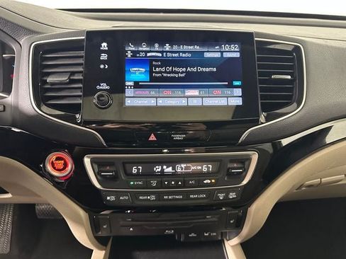 Used 2019 Honda Pilot Touring image 21