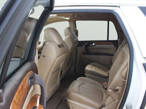 Used 2011 Buick Enclave CXL AWD/4WD image 7